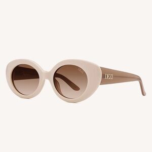 DEZI Thelma Sunglasses